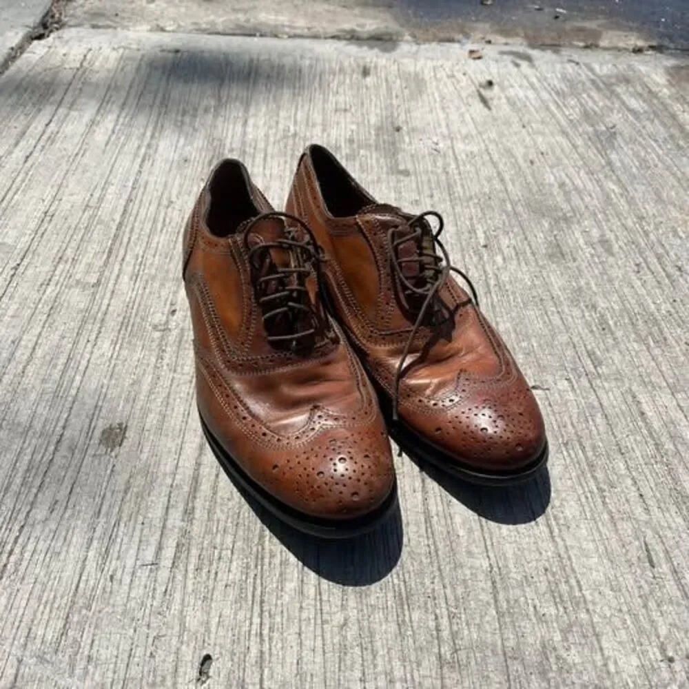 Saks Fifth Avenue Truman wingtip oxfords burnished Italian leather size 7.5